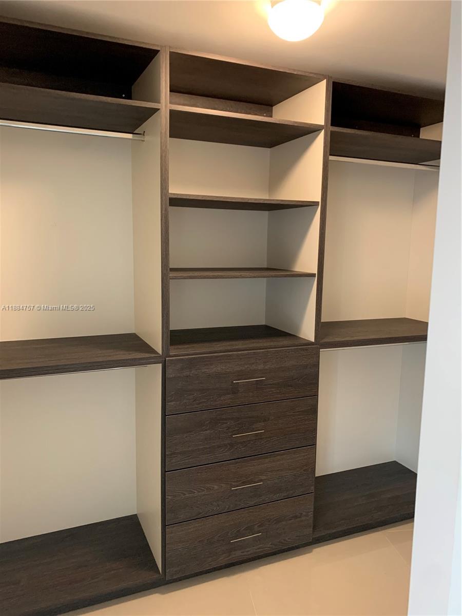 ARIA ON THE BAY CONDO - Residential Lease