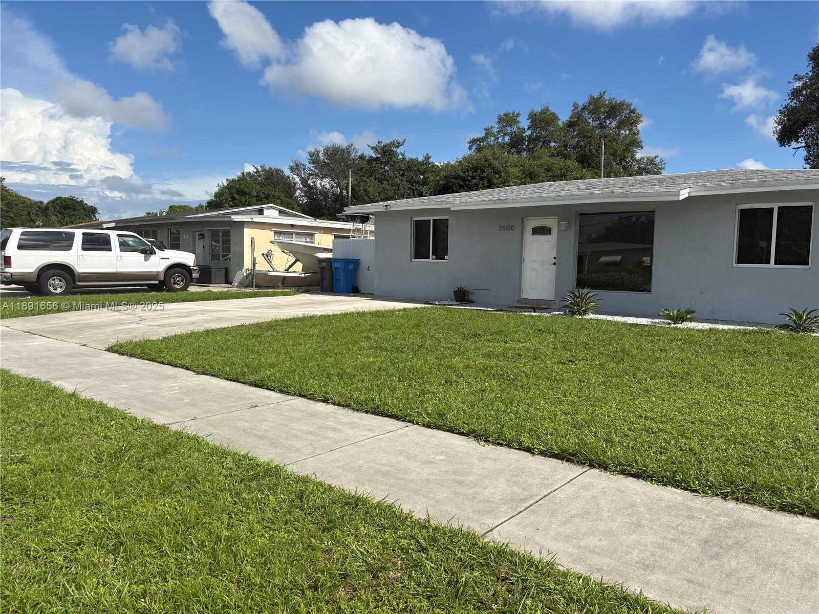 LAKE FOREST SEC 4 - Residential Lease