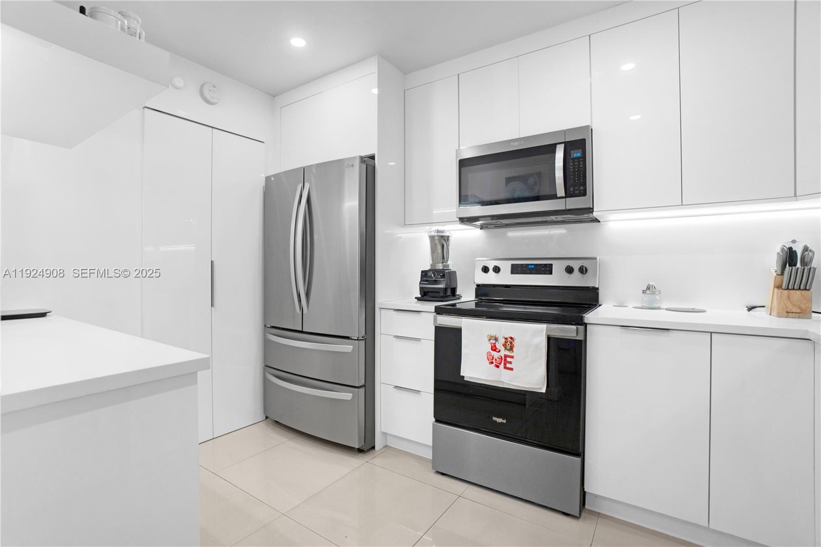 11211 W Atlantic Blvd 106