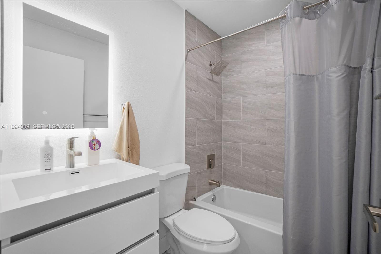 ATLANTIC SPRINGS CONDO - Residential Lease