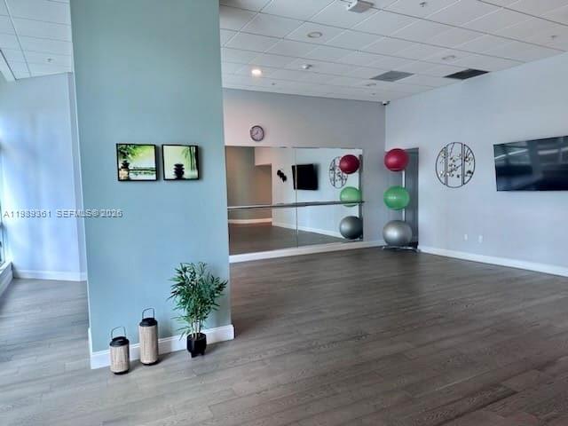 MET 1 CONDO - Residential Lease