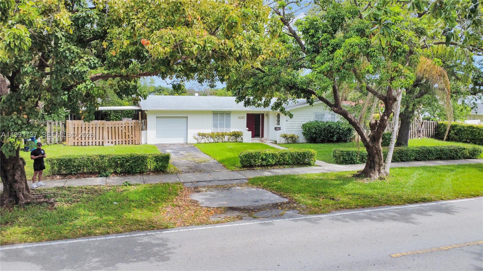 CONTINENTAL HOMES - Residential