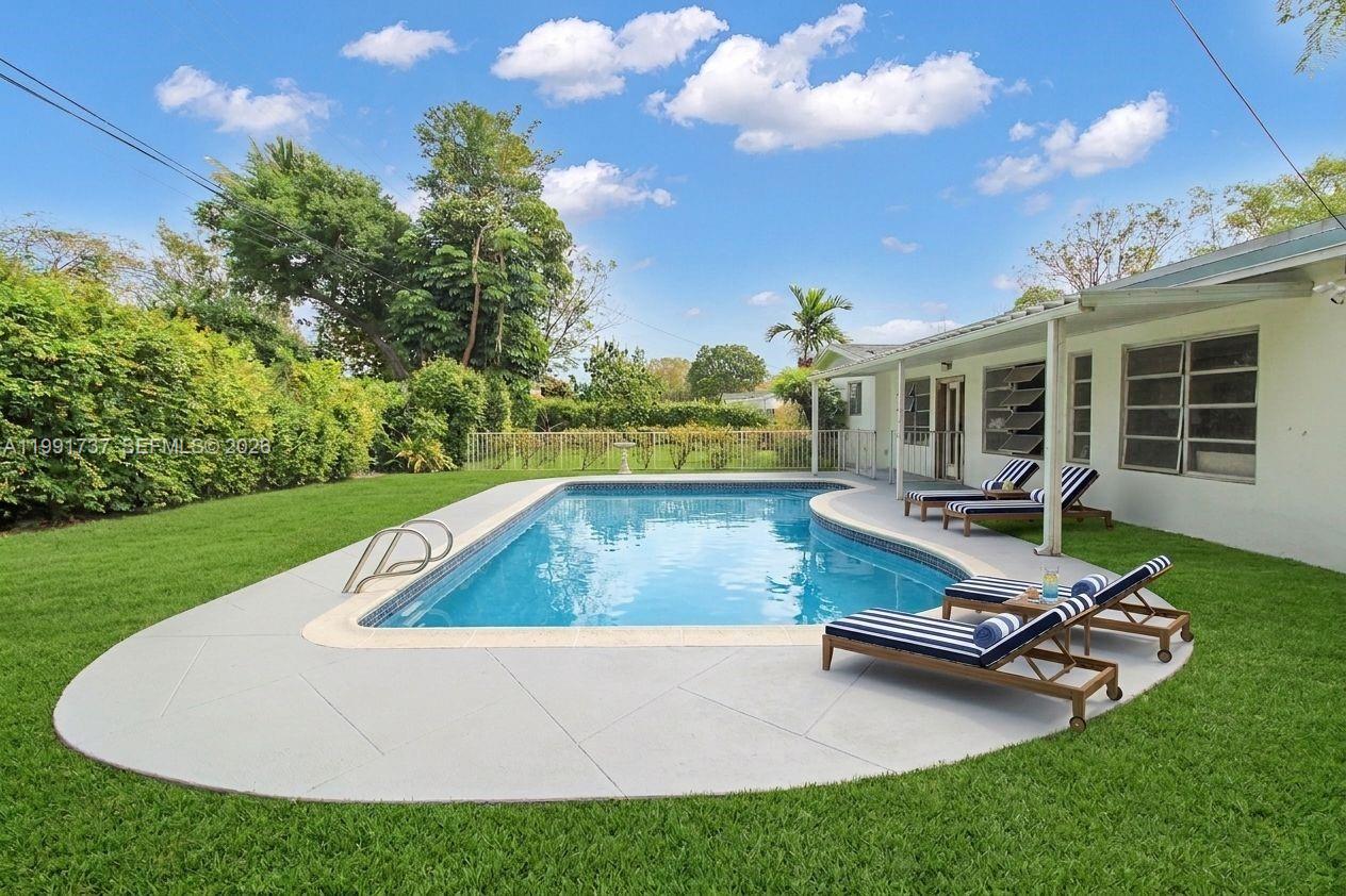 CONTINENTAL HOMES - Residential