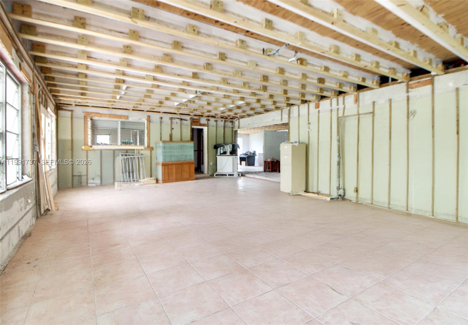 CONTINENTAL HOMES - Residential