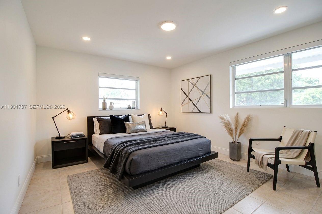 CONTINENTAL HOMES - Residential