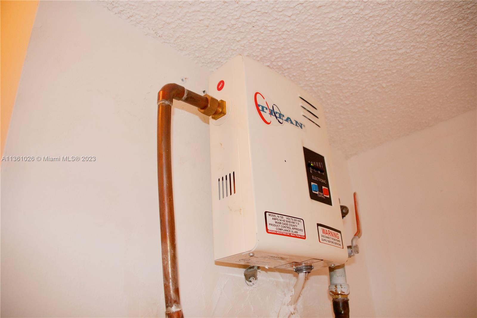 SNAPPER VILLAGE PH 2 SEC - Residential Lease