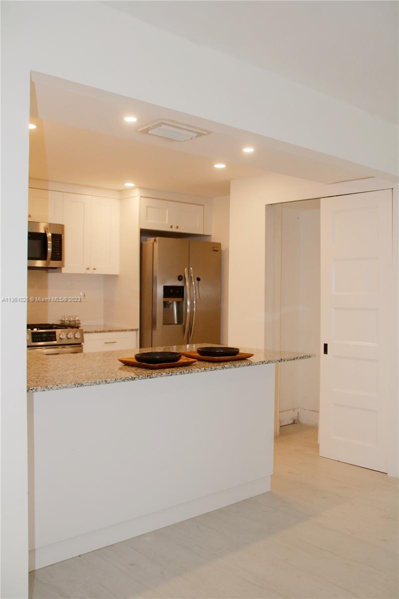 SNAPPER VILLAGE PH 2 SEC - Residential Lease