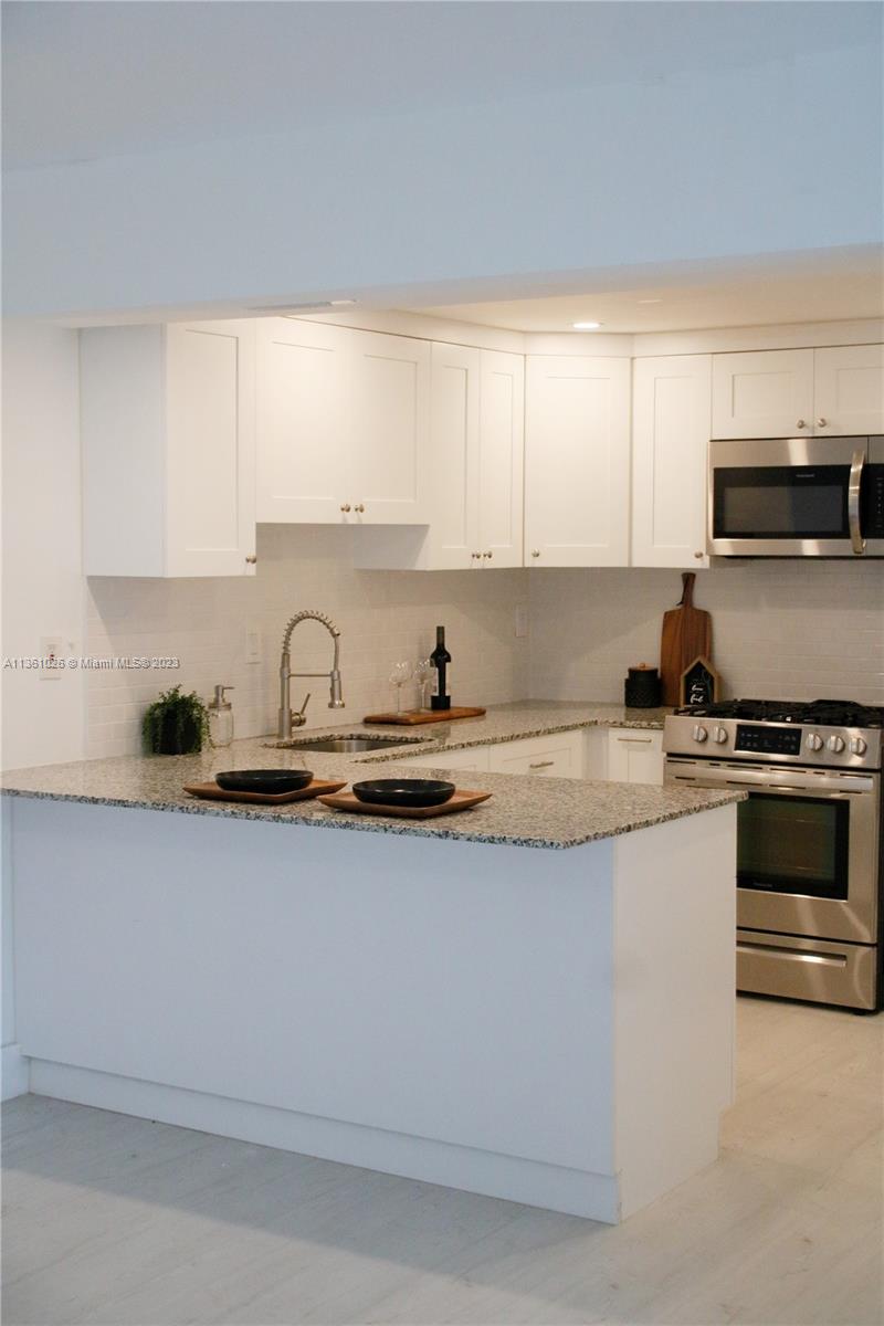 SNAPPER VILLAGE PH 2 SEC - Residential Lease