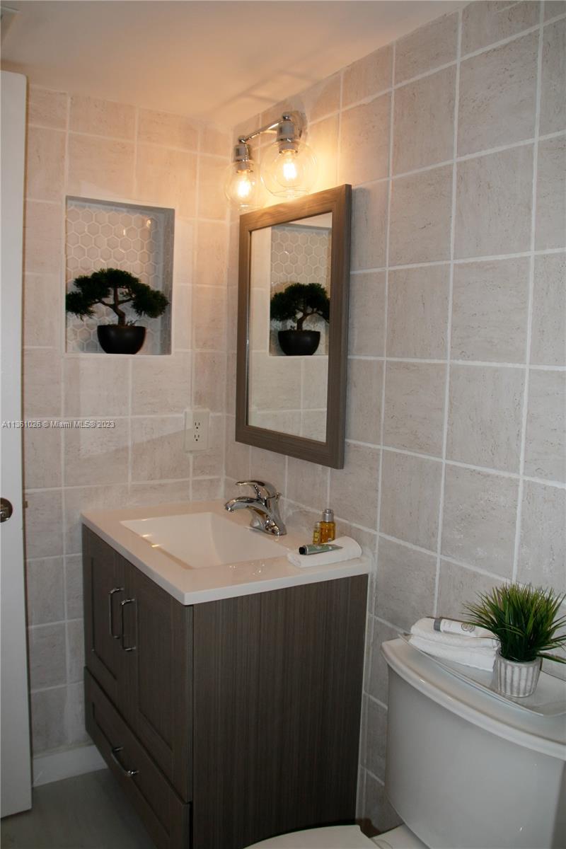 SNAPPER VILLAGE PH 2 SEC - Residential Lease