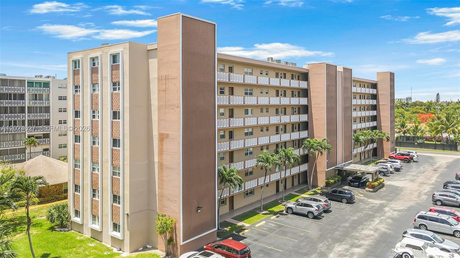 MEADOWBROOK CONDO APTS BL - Residential