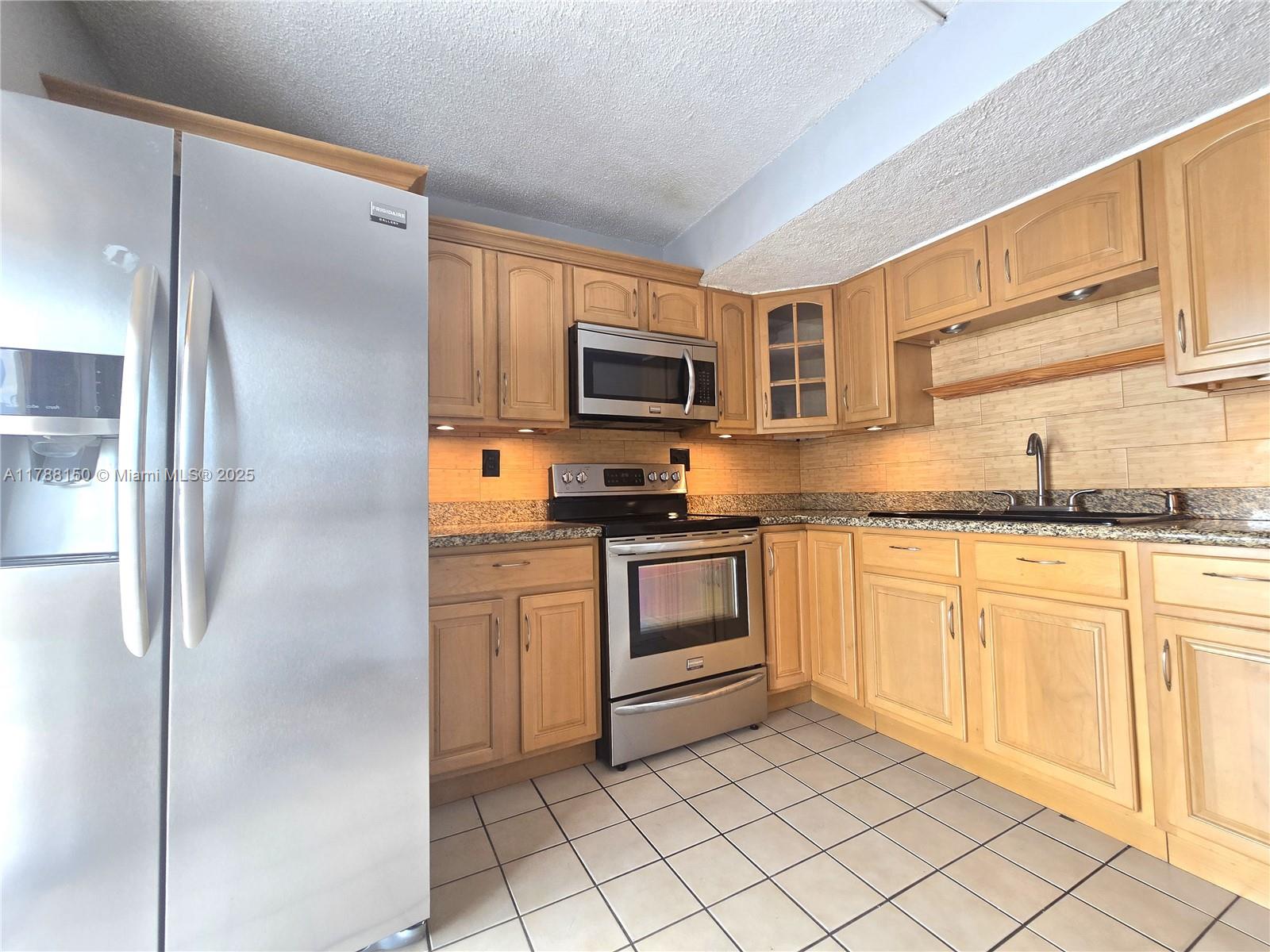 5088 W 12th Ln D-11