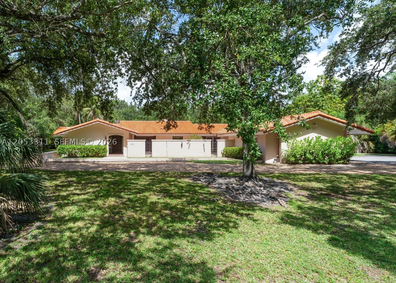 Photo 1 of 47 — 11950 SW 67 Ct, Pinecrest, FL 33156