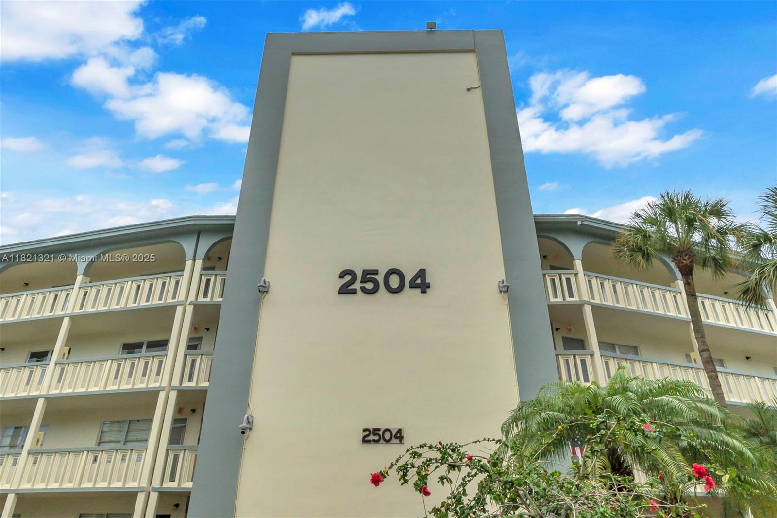 Property for Sale at 2504 Antigua Ter L4, Coconut Creek, Broward County, Florida - Bedrooms: 2 
Bathrooms: 2  - $130,000