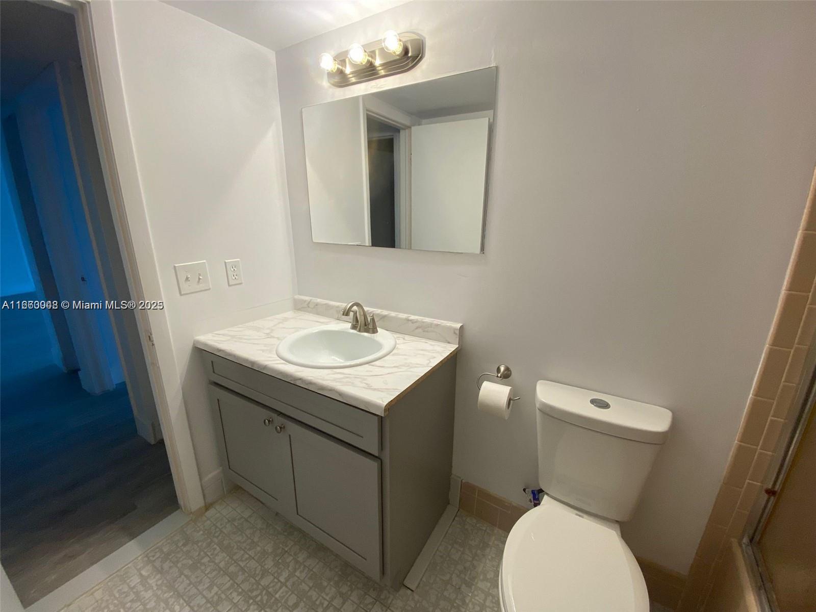 MEADOWBROOK LAKES VIEW C - Residential
