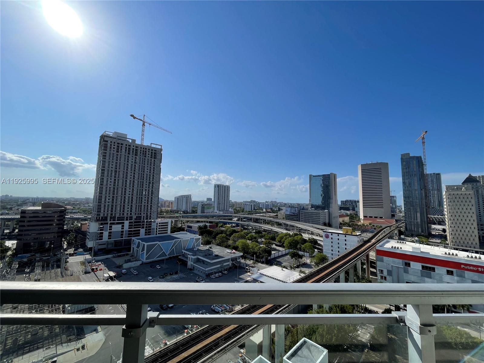 THE IVY CONDO - Residential Lease