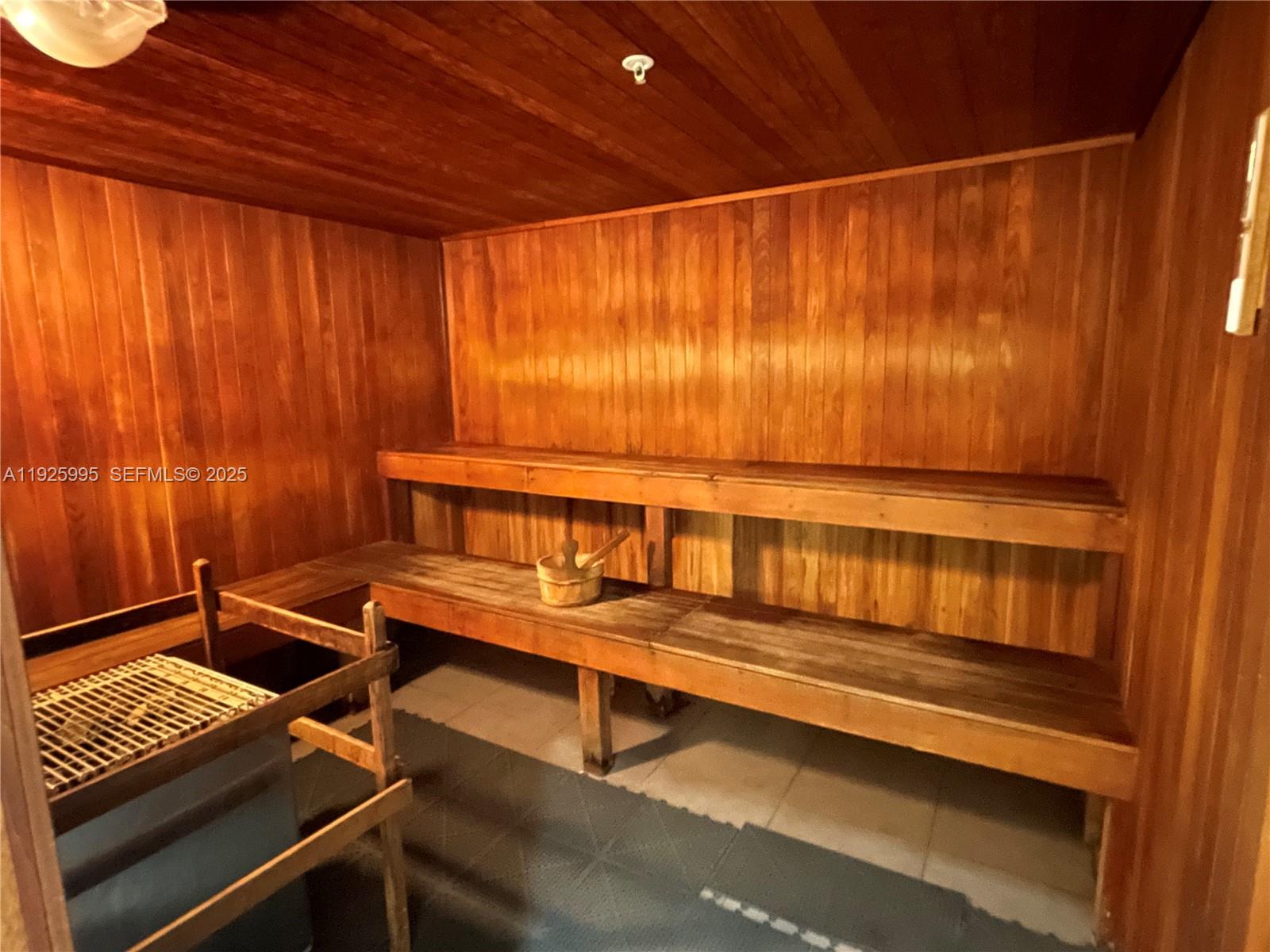 THE IVY CONDO - Residential Lease