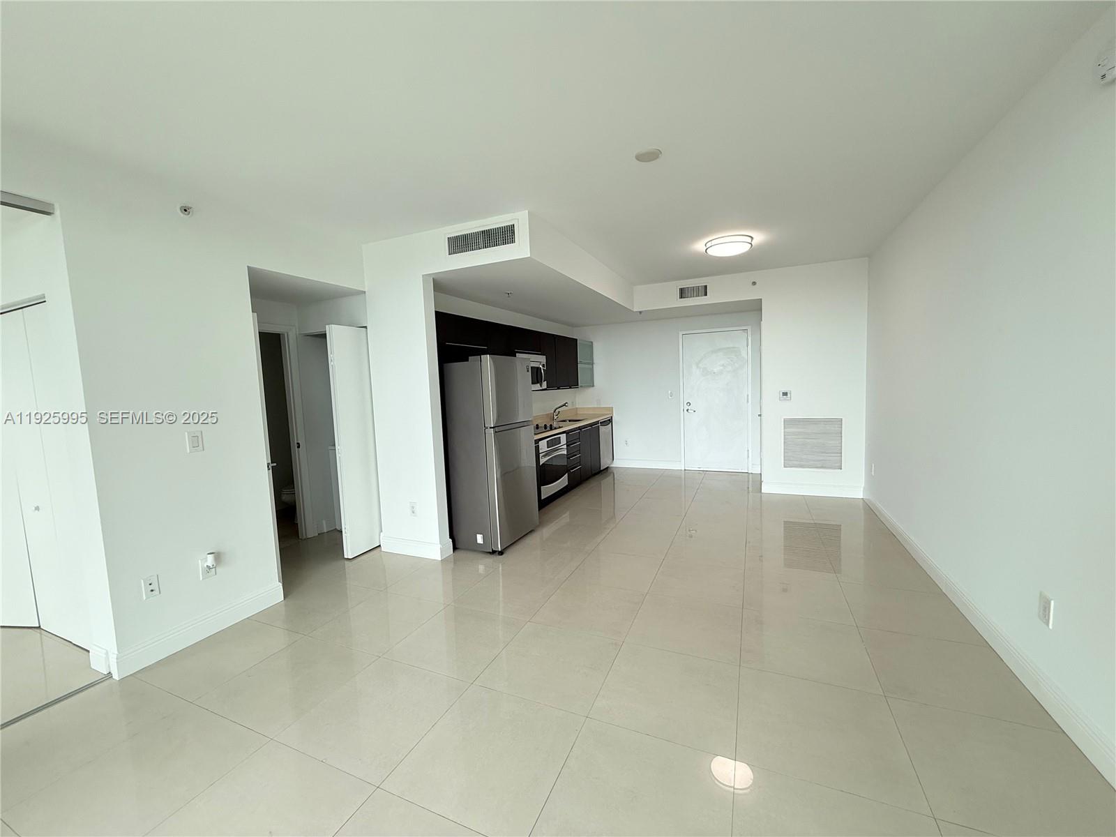 THE IVY CONDO - Residential Lease