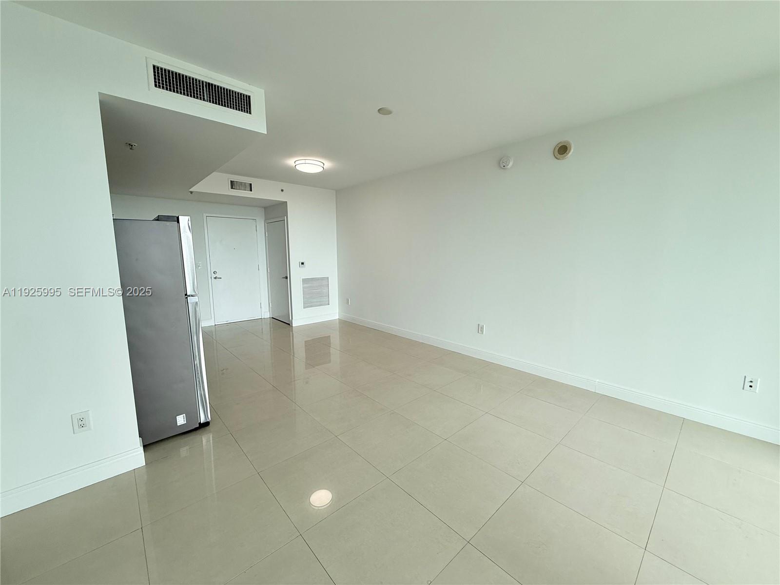 THE IVY CONDO - Residential Lease