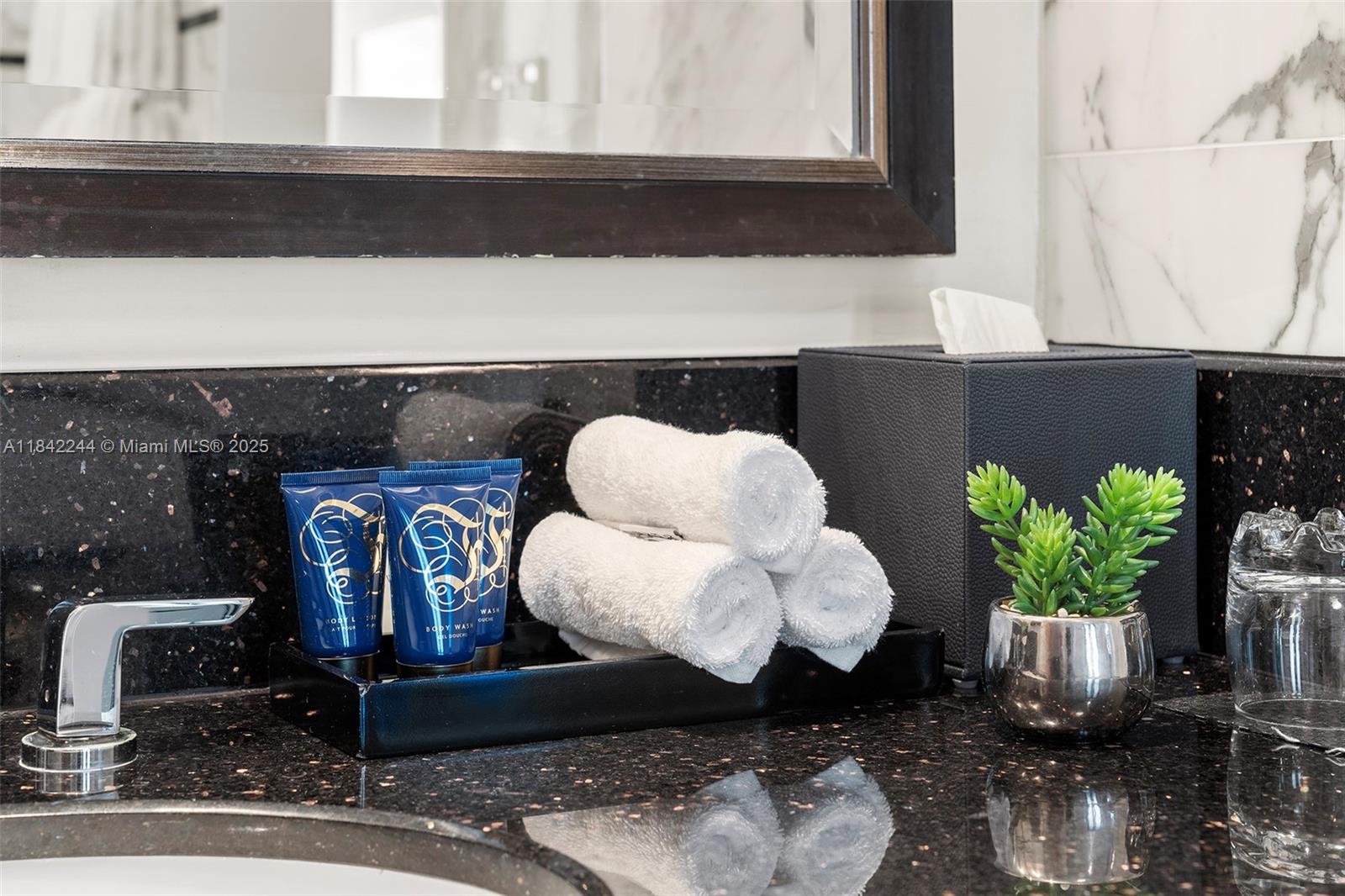 FONTAINEBLEAU III OCEAN C - Residential Lease