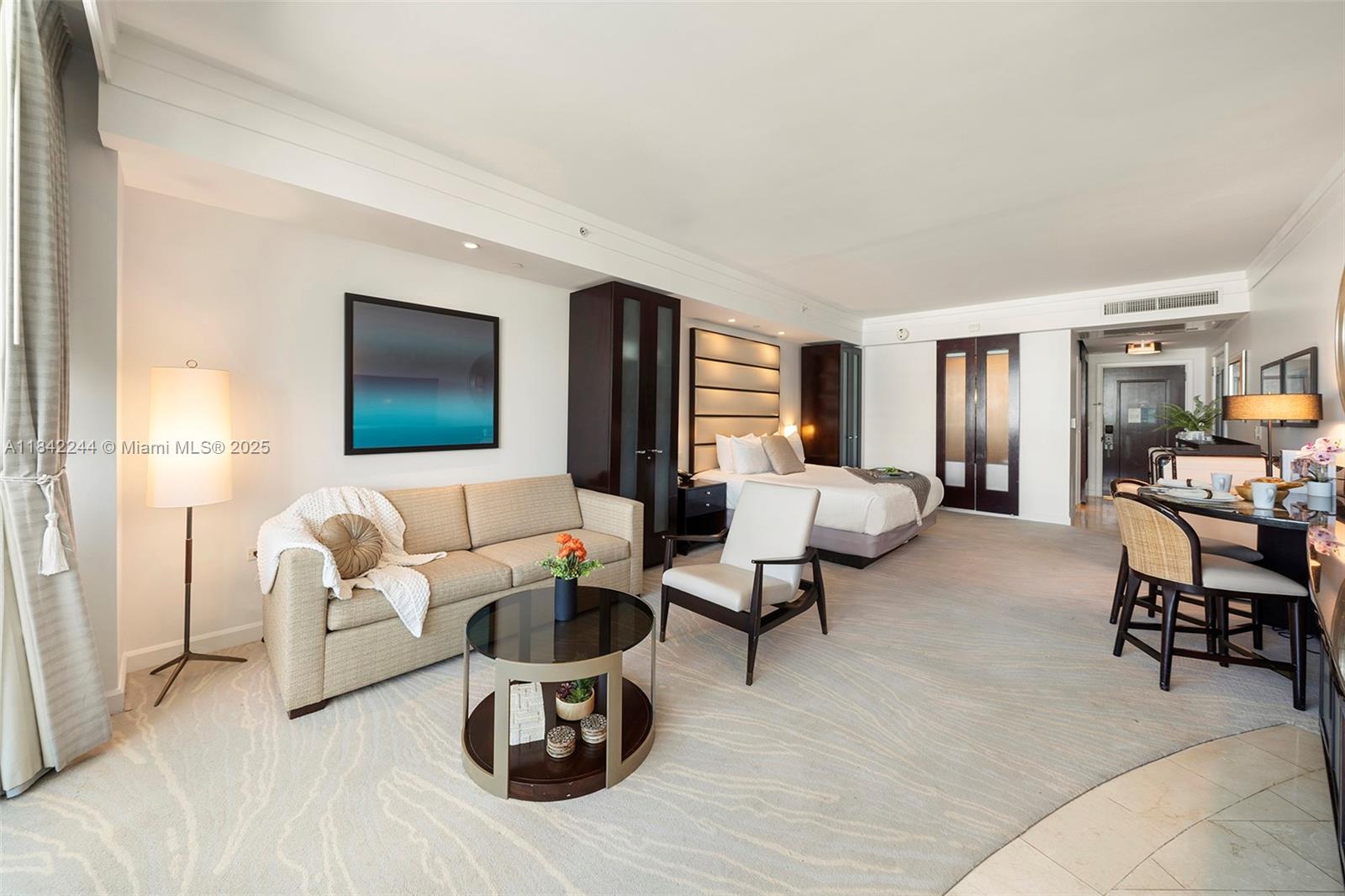 FONTAINEBLEAU III OCEAN C - Residential Lease