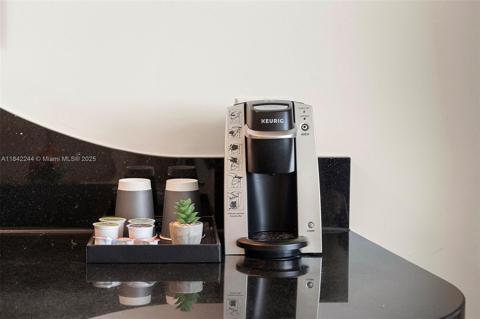 FONTAINEBLEAU III OCEAN C - Residential Lease