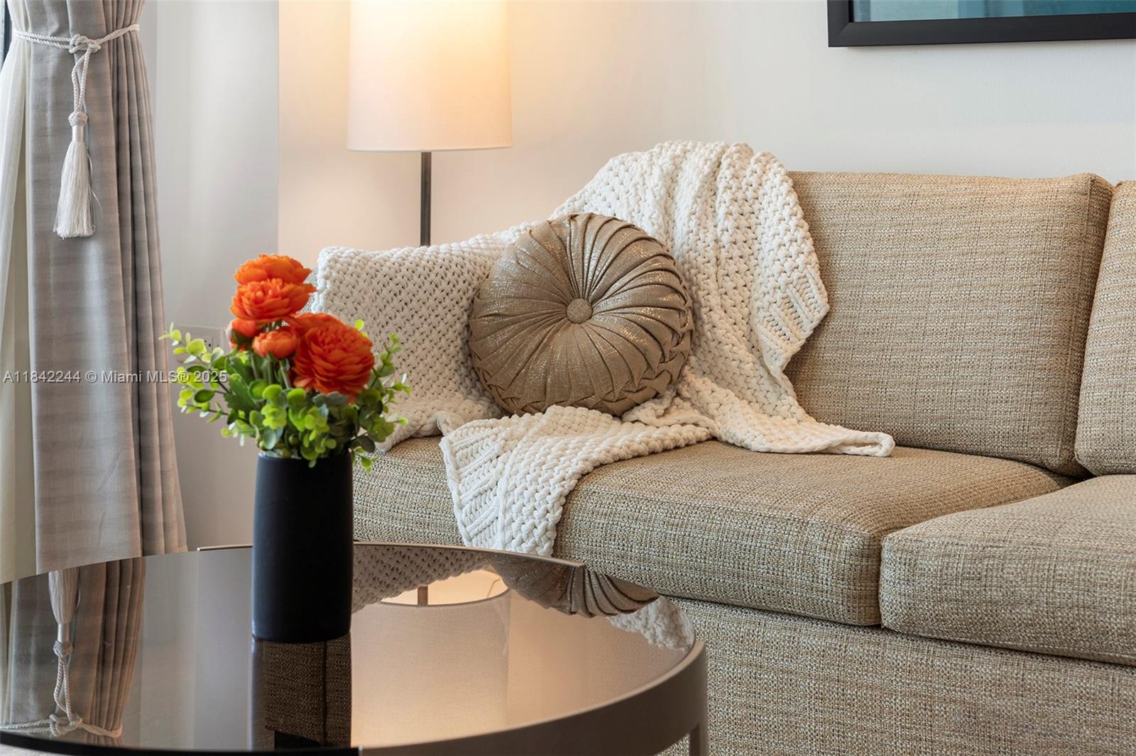 FONTAINEBLEAU III OCEAN C - Residential Lease