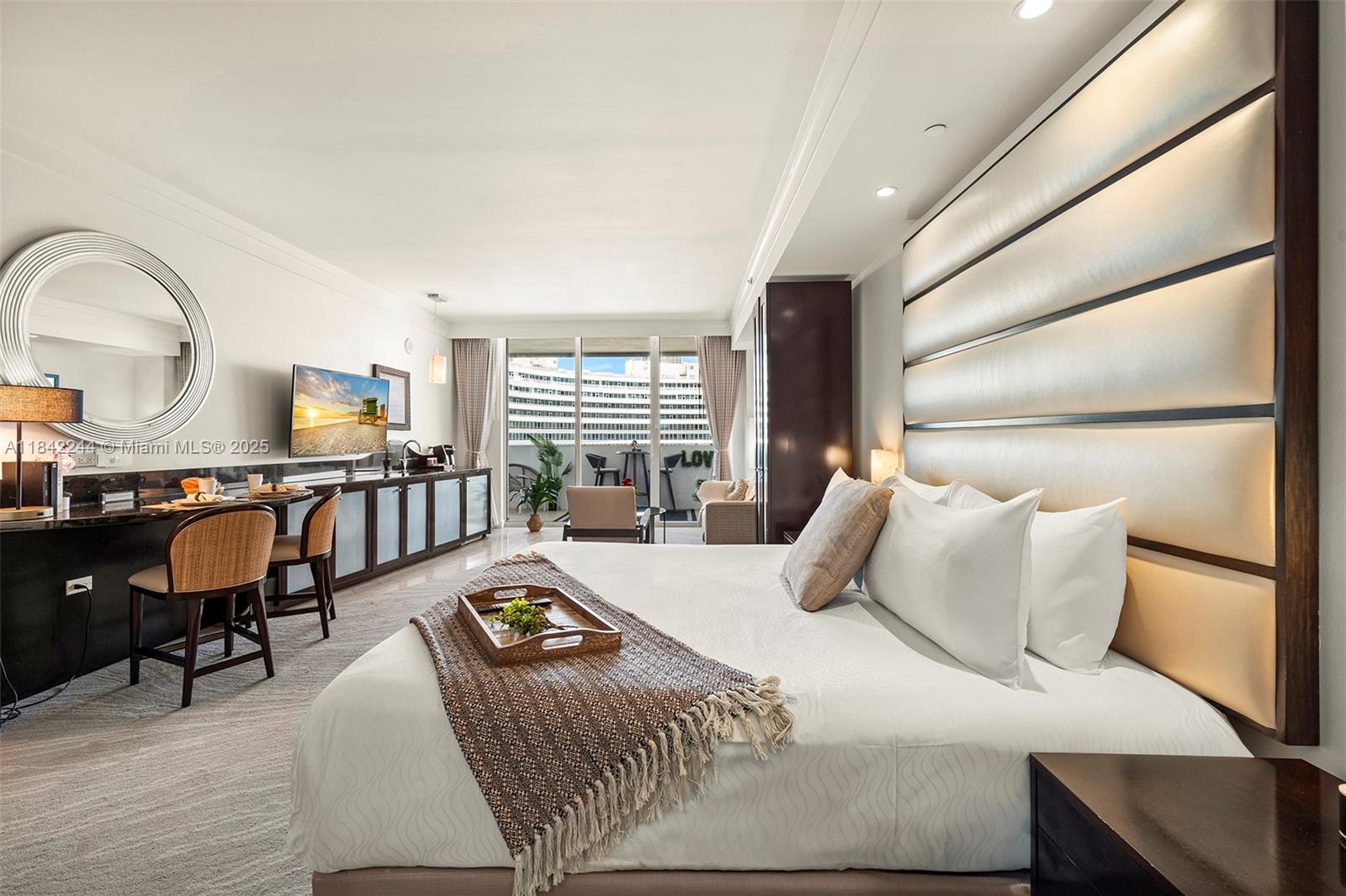 FONTAINEBLEAU III OCEAN C - Residential Lease