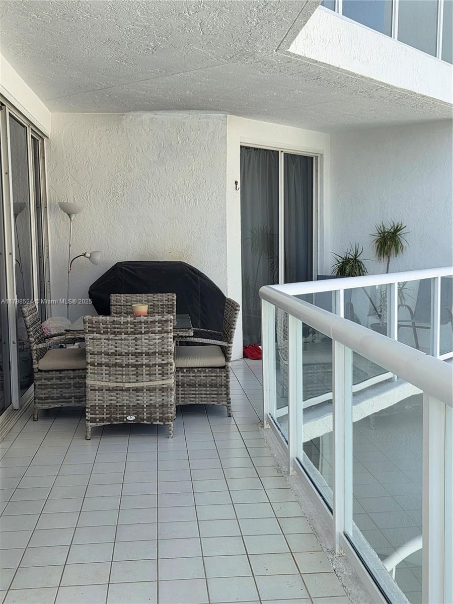 16425 Collins Ave 312