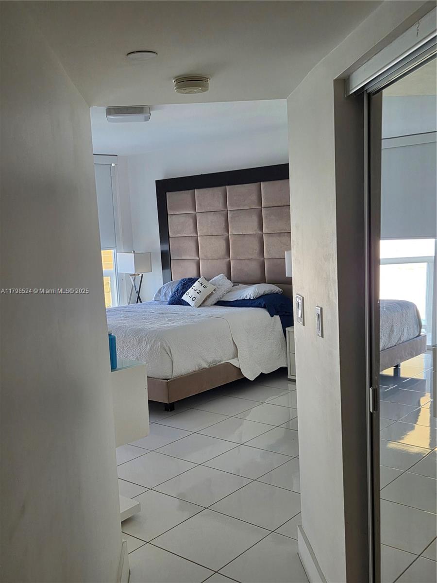 OCEANIA I CONDO - Residential