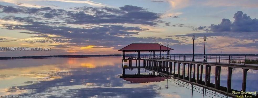 SUN N LAKE EST OF SEBRING - Land