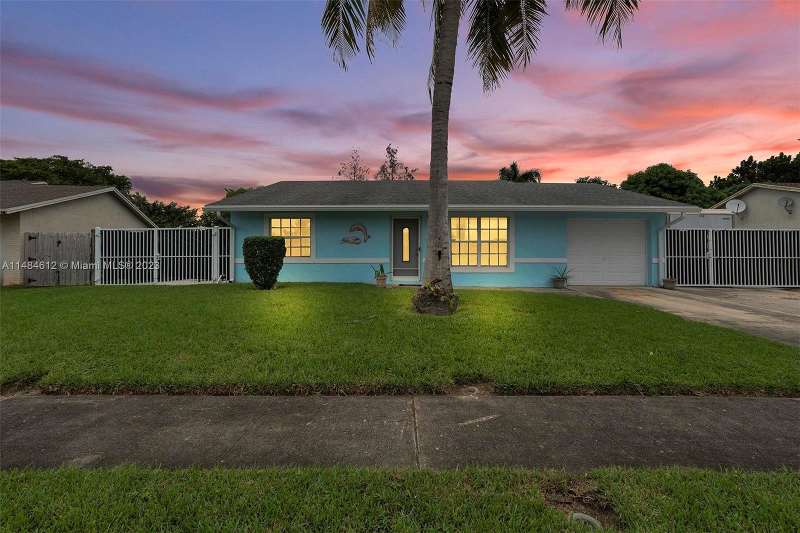 Property for Sale at 6944 Athena Dr, Lake Worth, Palm Beach County, Florida - Bedrooms: 3 
Bathrooms: 2  - $463,000