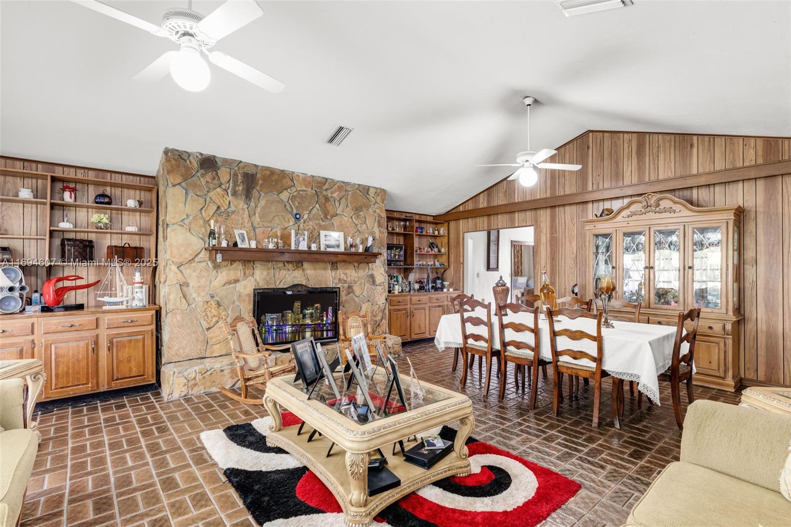 Redland 19.62 AC HOME - Residential