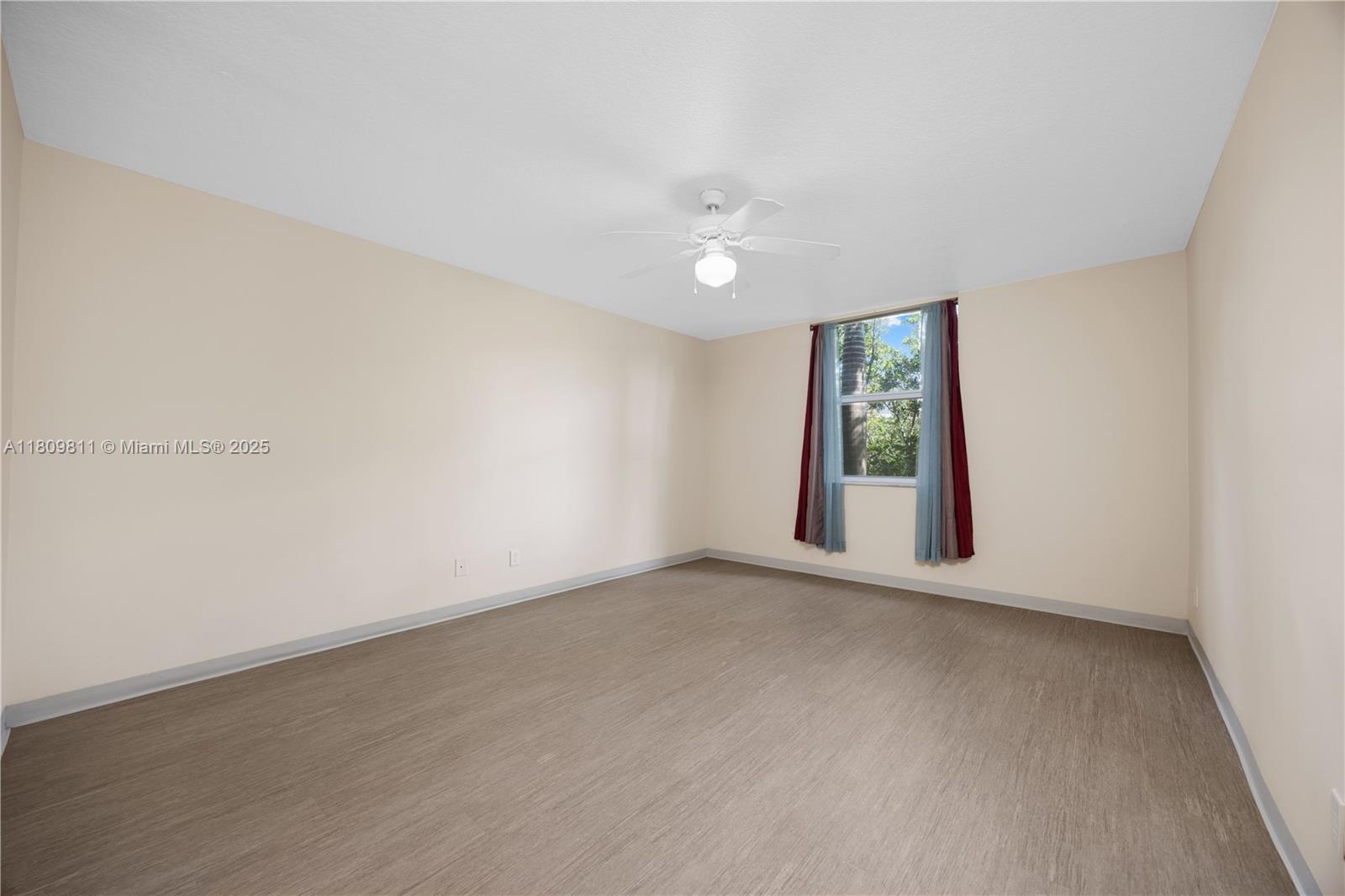 SHERIDAN BEACH CLUB CONDO - Residential