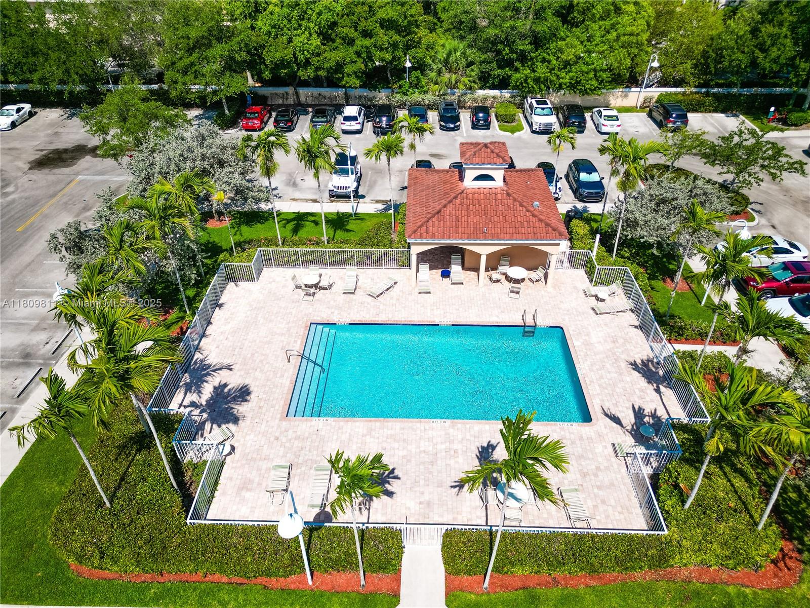 SHERIDAN BEACH CLUB CONDO - Residential