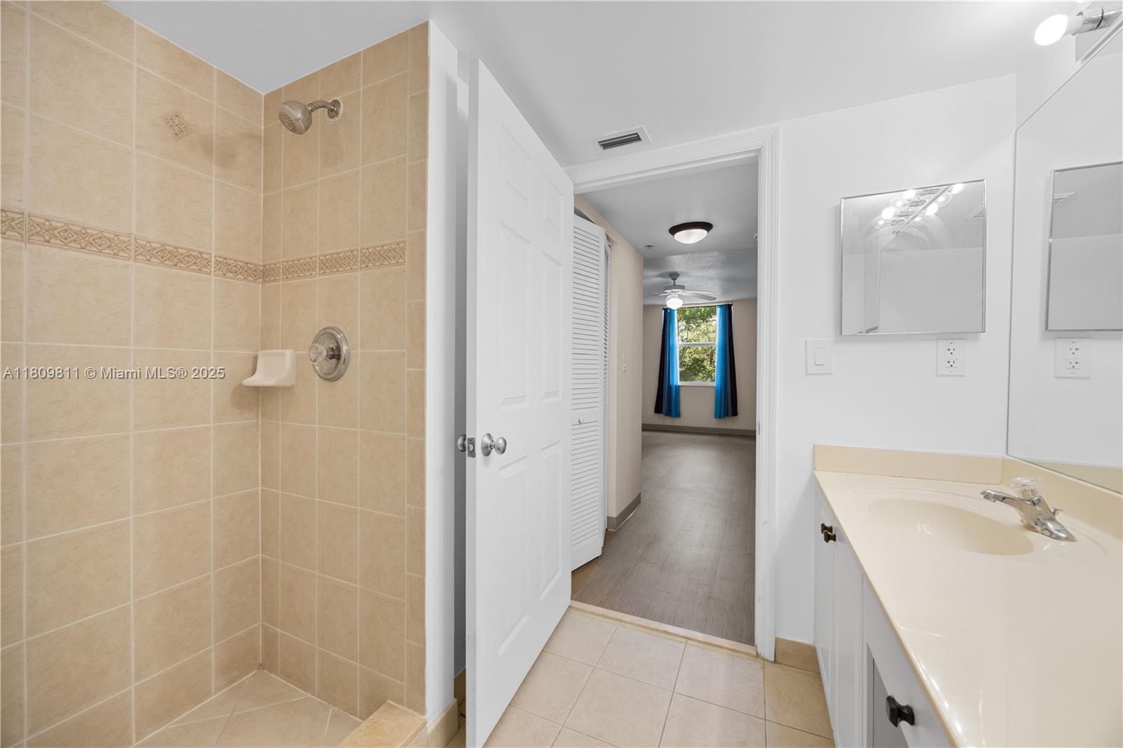 SHERIDAN BEACH CLUB CONDO - Residential