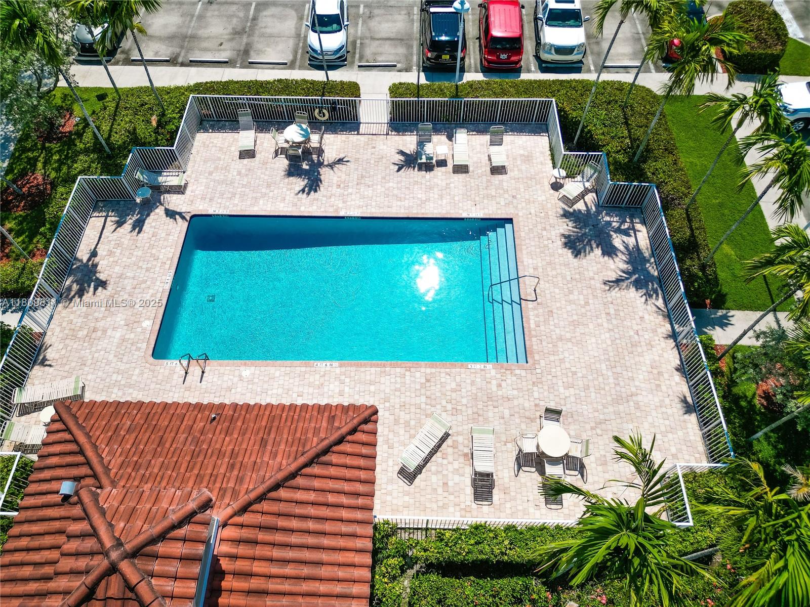 SHERIDAN BEACH CLUB CONDO - Residential