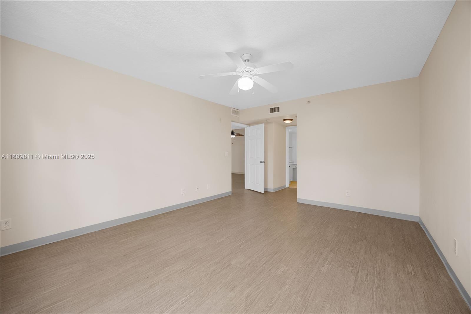 SHERIDAN BEACH CLUB CONDO - Residential