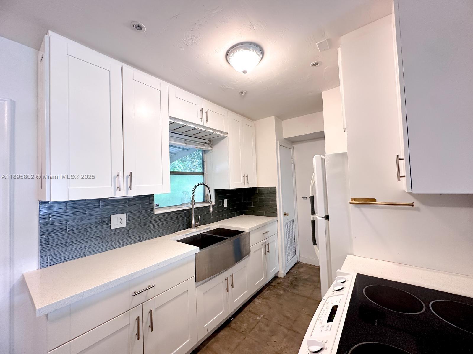 CORONET ACRES CONDO - Residential Lease