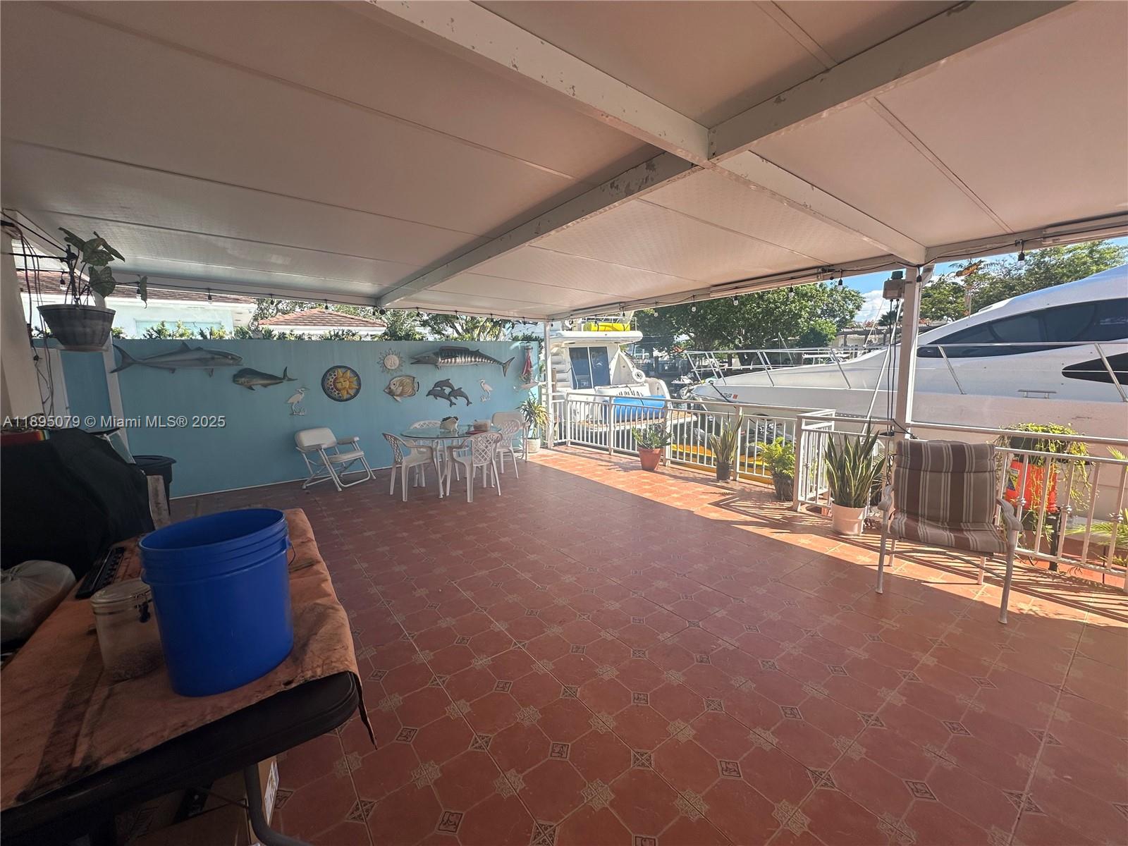 VENETIAN SEC KEYSTONE POI - Residential