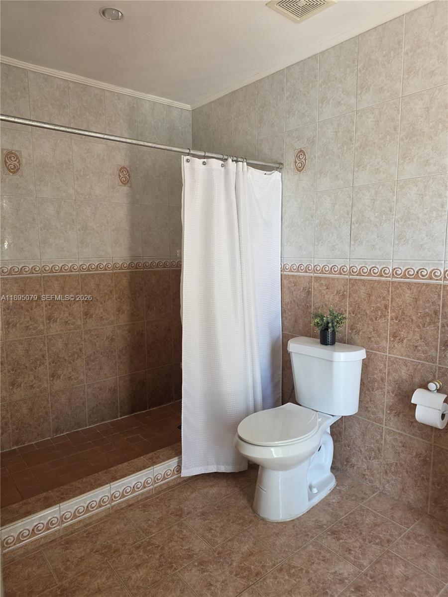 VENETIAN SEC KEYSTONE POI - Residential