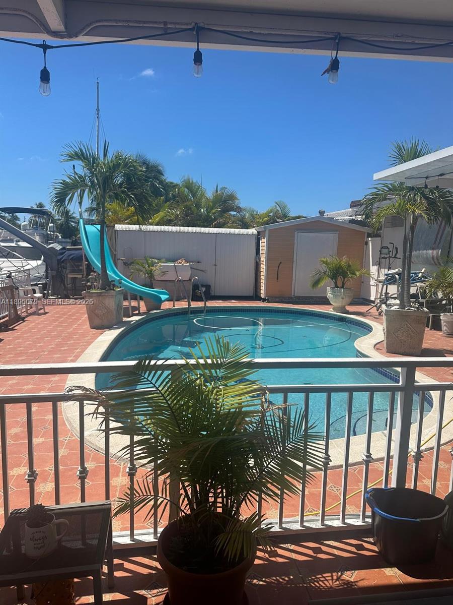 VENETIAN SEC KEYSTONE POI - Residential