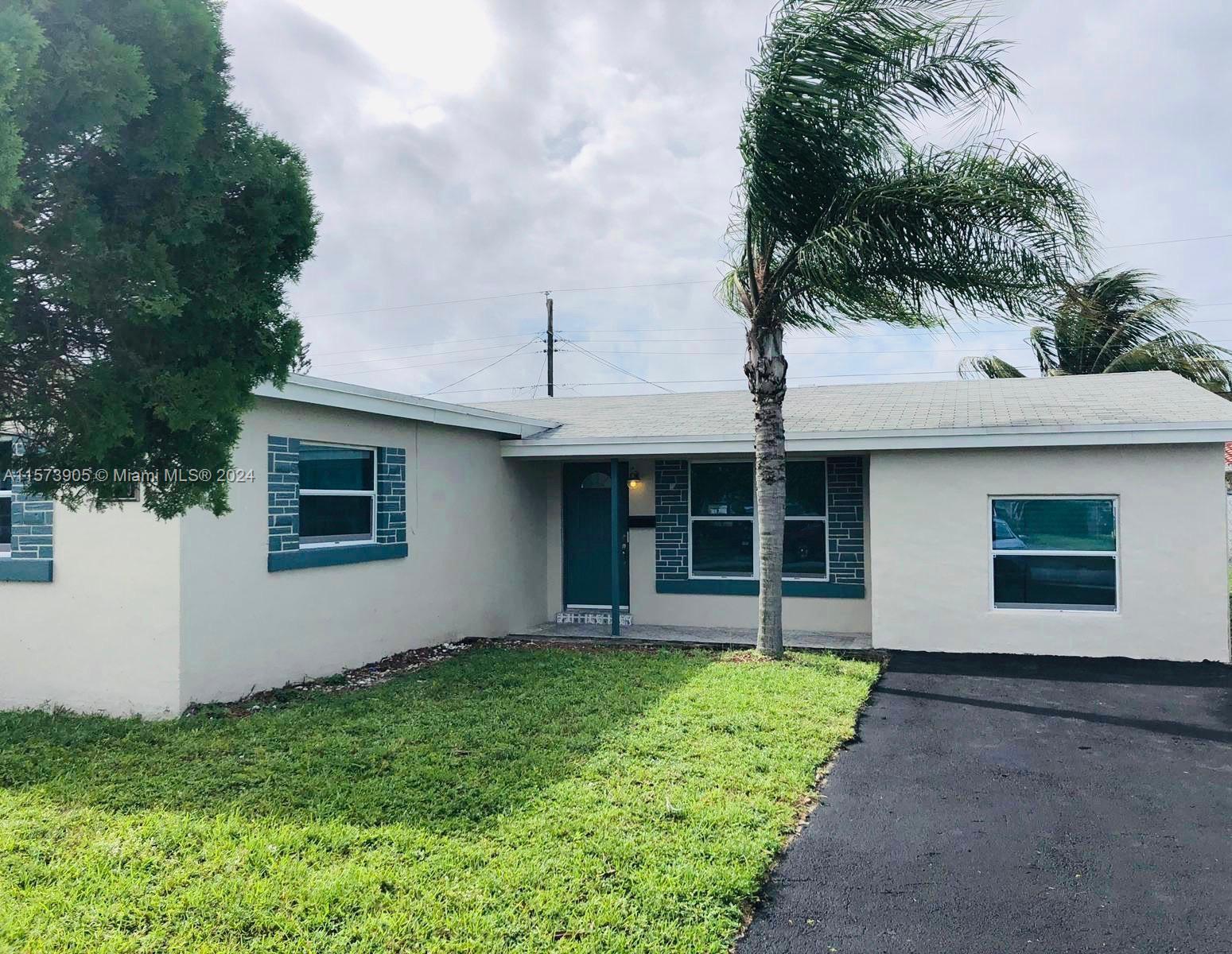 Property for Sale at 6470 Coolidge Street, Hollywood, Broward County, Florida - Bedrooms: 3 
Bathrooms: 2  - $545,000