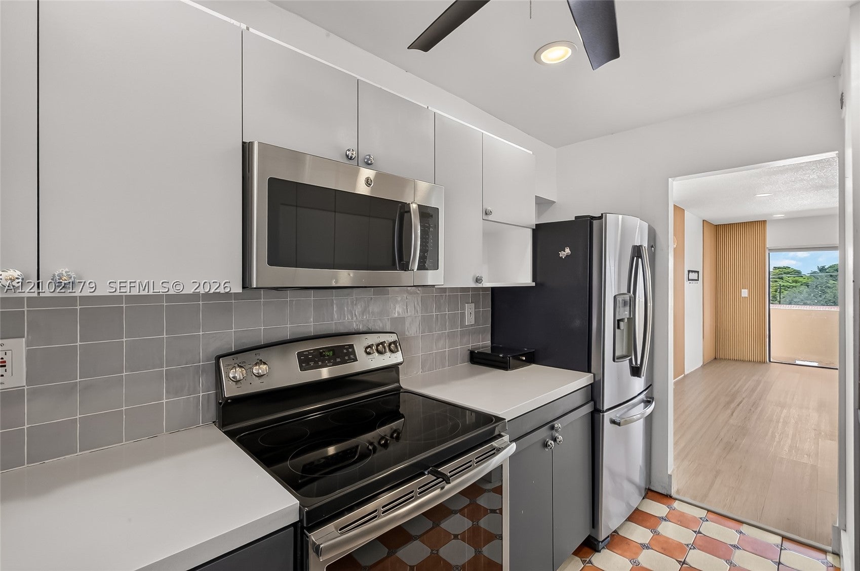 525 Coral Way 403