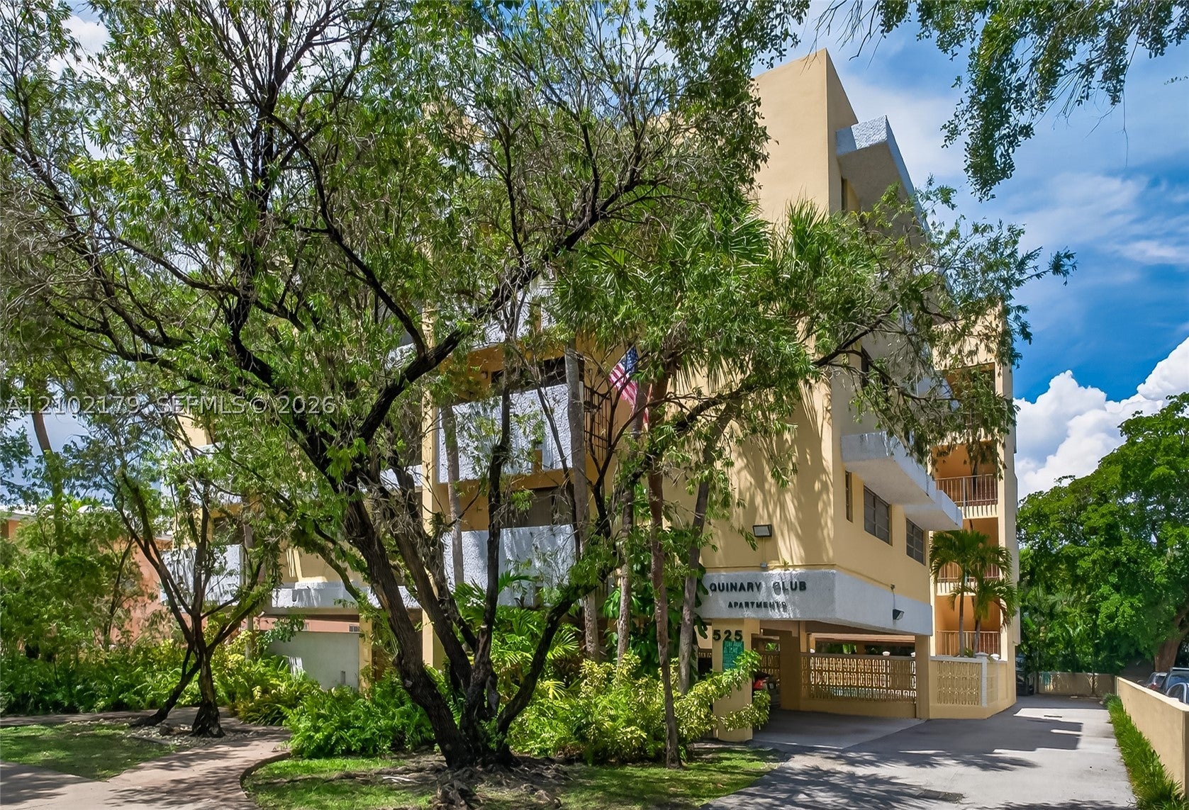 525 Coral Way 403