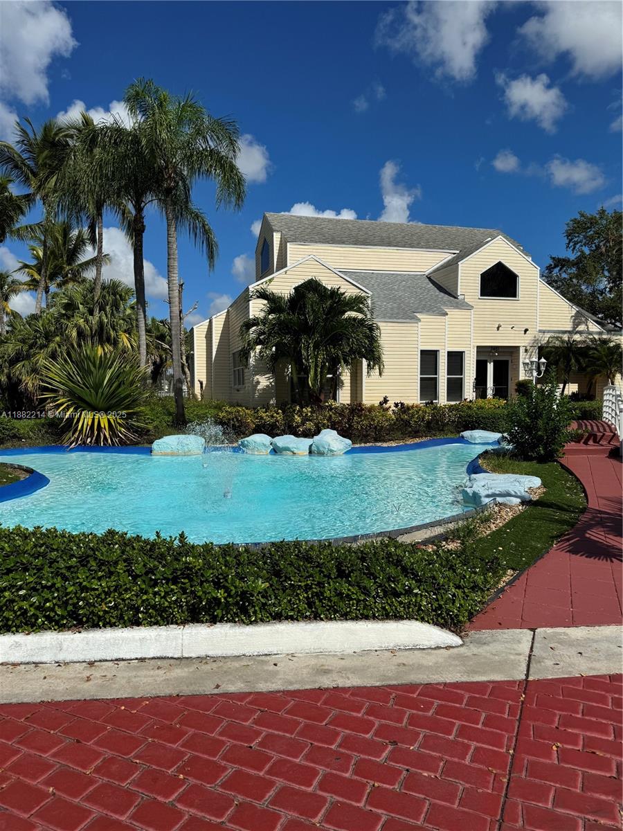 SUMMER LAKE CONDO - Residential Lease