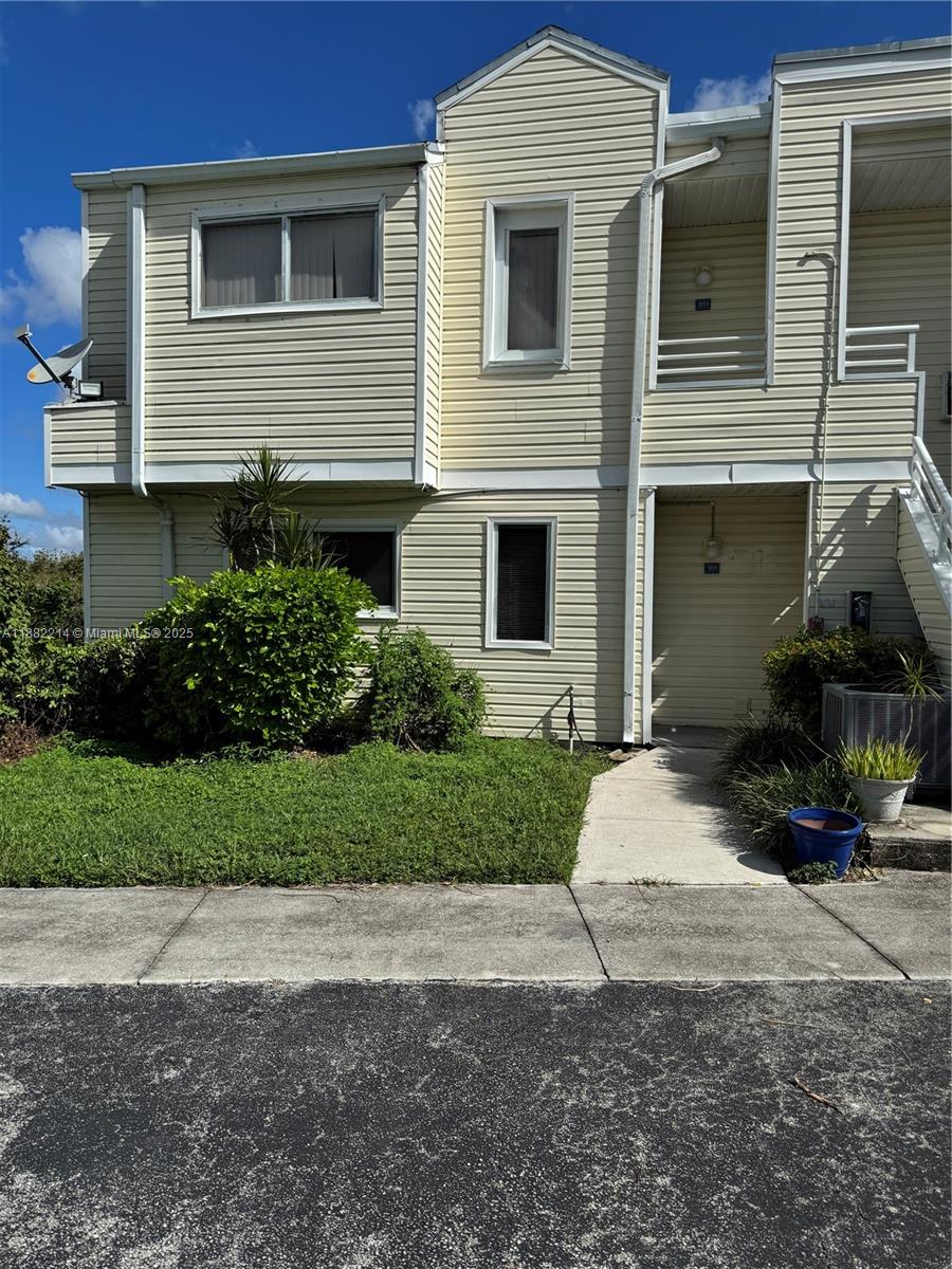 SUMMER LAKE CONDO - Residential Lease