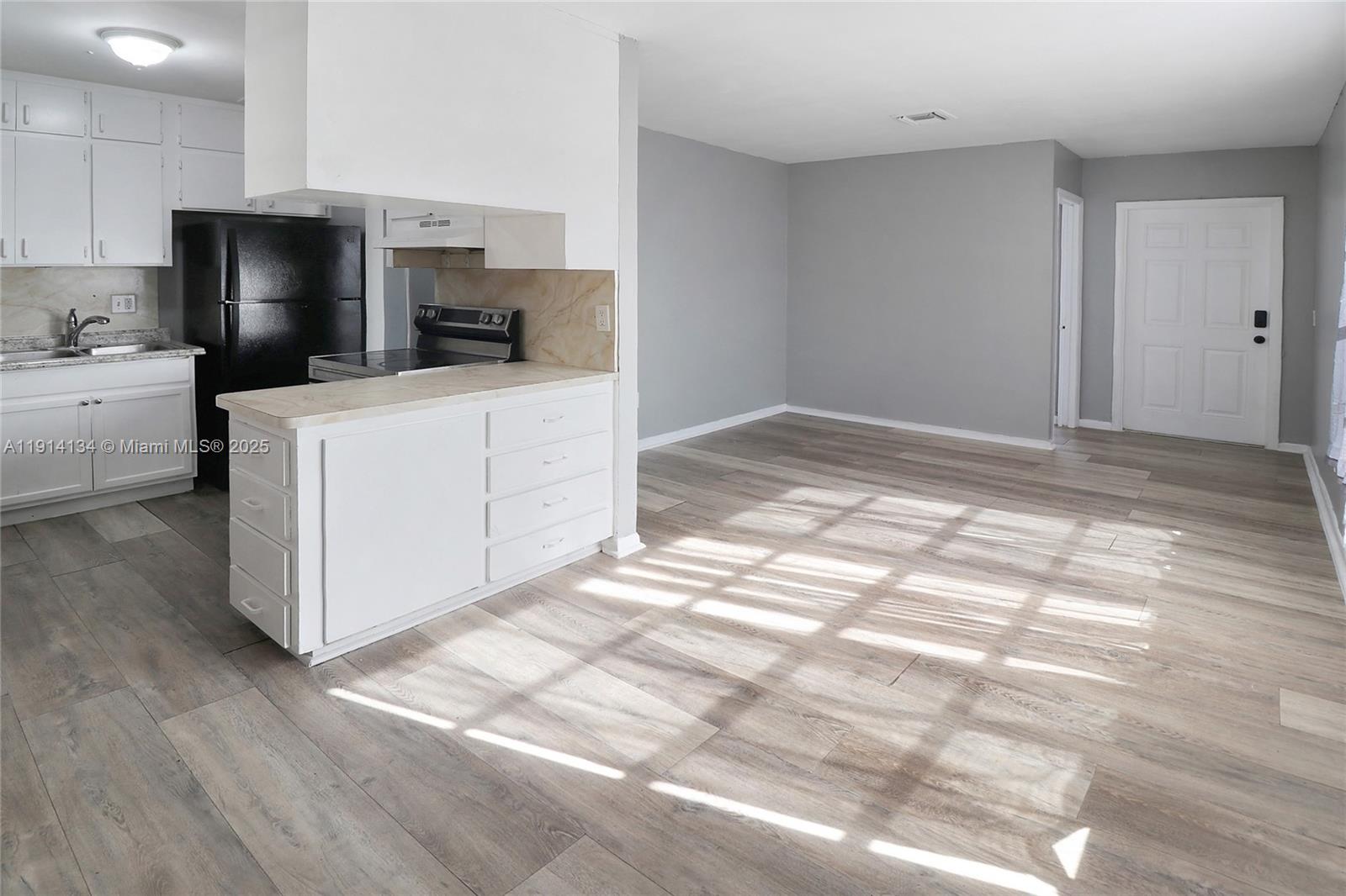 LIBERTY PARK ESTATES SEC - Residential Lease