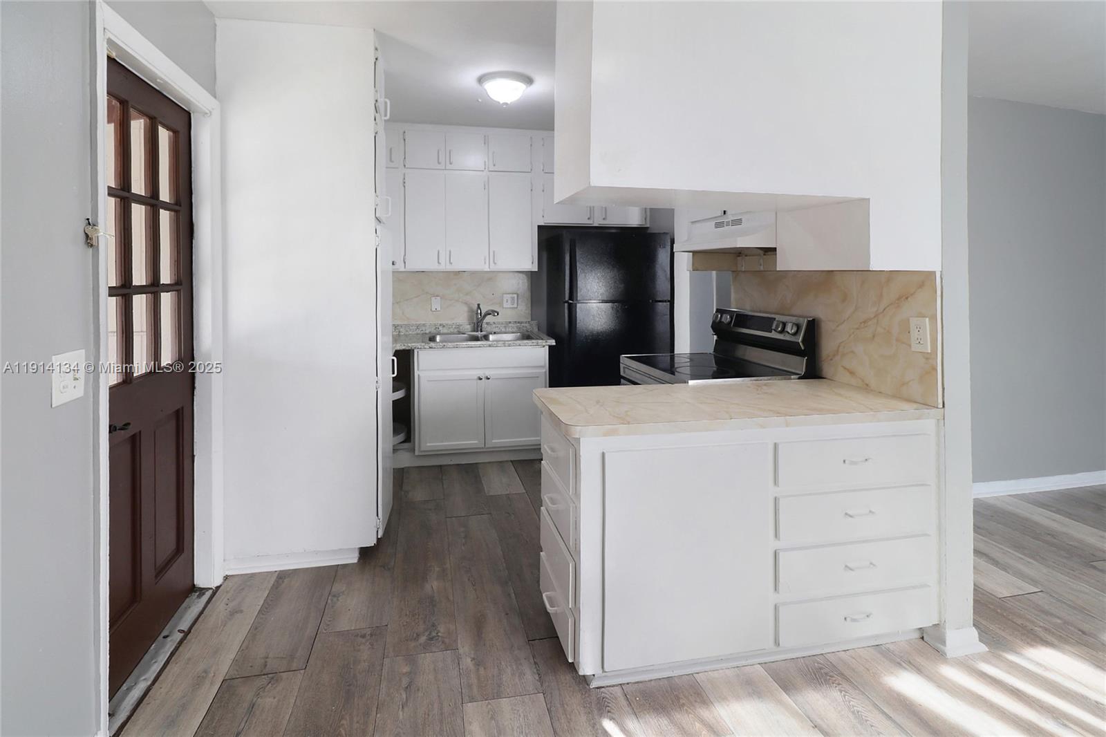 LIBERTY PARK ESTATES SEC - Residential Lease