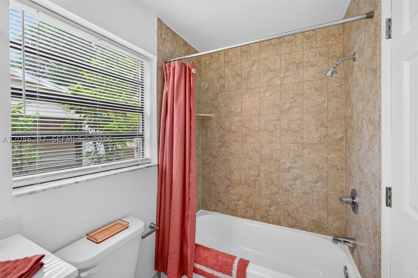 2831 NW 23rd St, Fort Lauderdale, FL, 33311/$429,900 3 2831 NW 23rd St