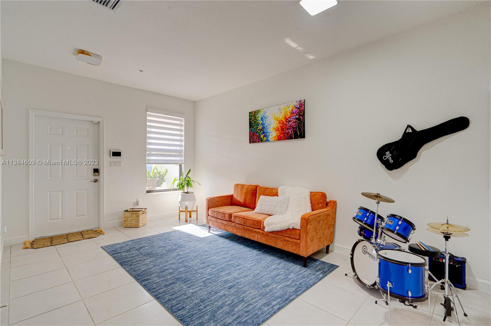 STELLAR PEMBROKE PINES - Residential